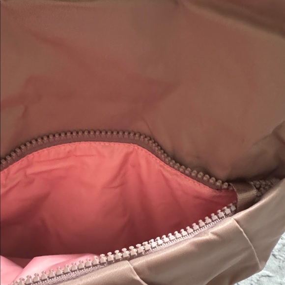 Pacsafe City Safe CX Covertible Crossbody Travel Purse Anti Theft - Blush Tan - Picture 5 of 9